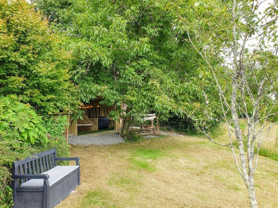 The Bothy Near Tenby, Big Projector Screen, Four-Poster Bed, On-Site Hot Tub Access Via Spa Pack, Breakfast Exterior foto